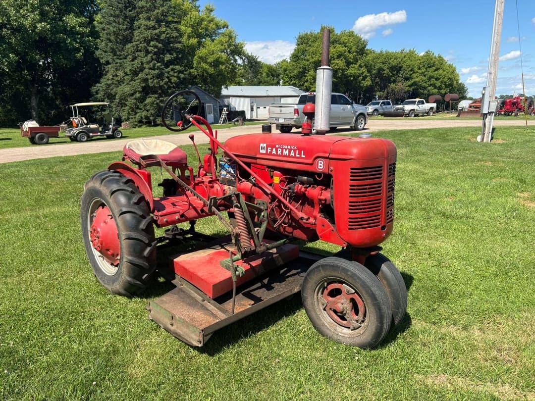 Image of Farmall B Primary image