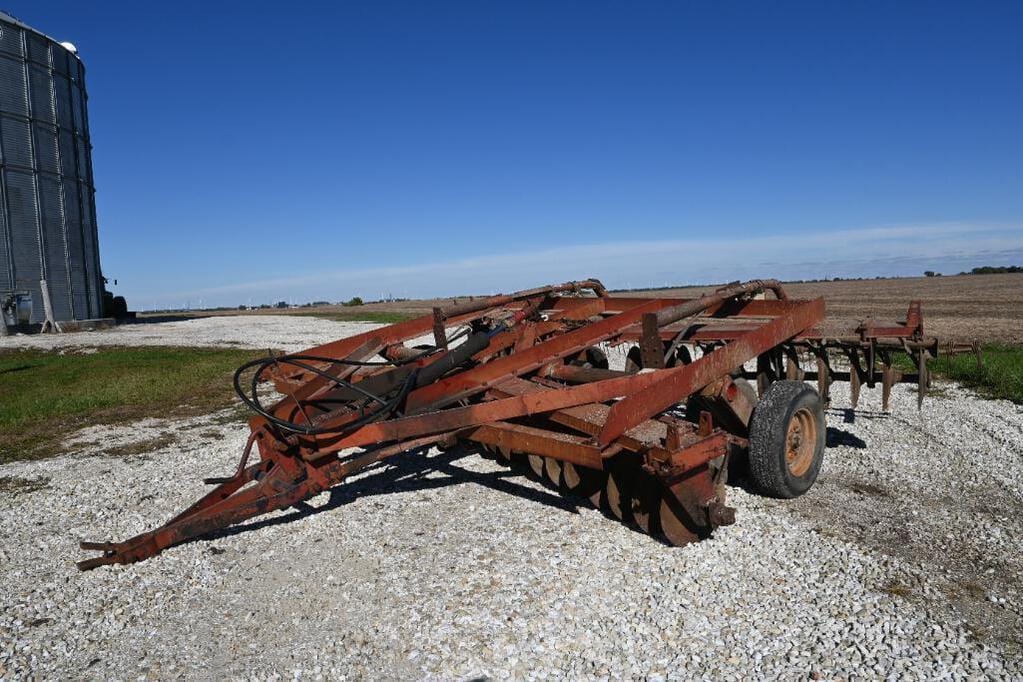 Main image International Harvester 48