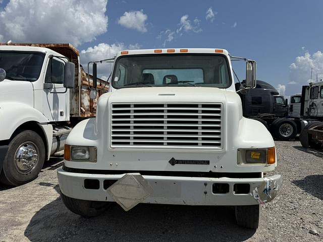 Image of International 4700 equipment image 1