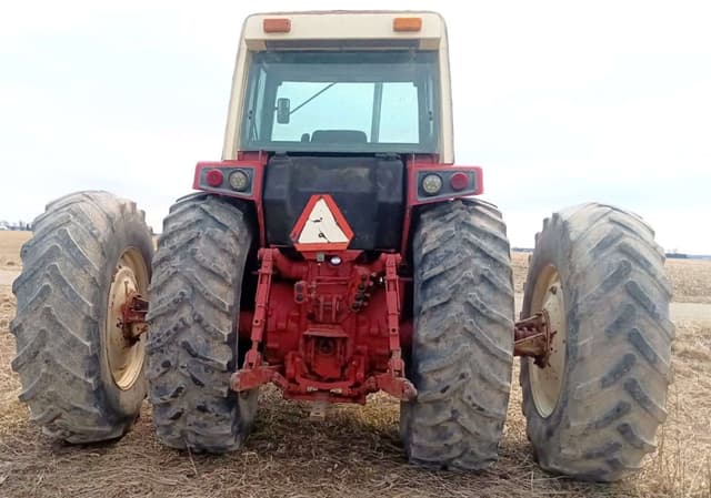 Image of International Harvester 1586 equipment image 3