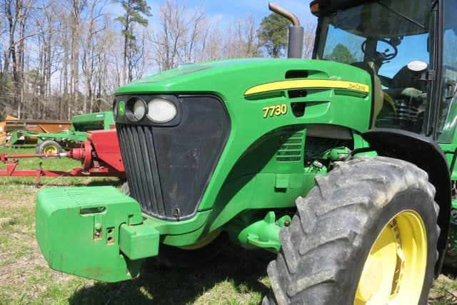 Image of John Deere 7730 equipment image 2