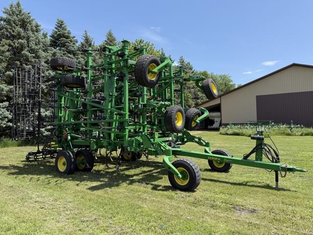 Image of John Deere 2230FH equipment image 2