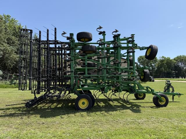 Image of John Deere 2230FH equipment image 3