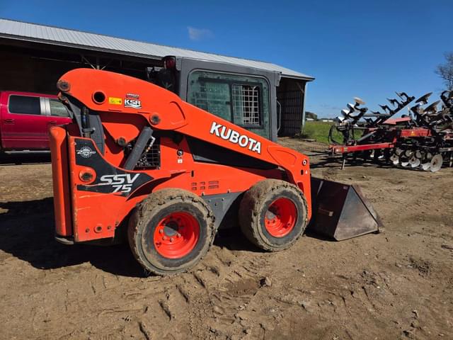Image of Kubota SSV75 equipment image 2