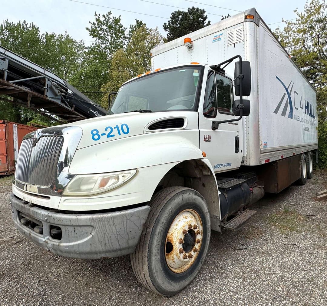 Image of International 4400 Primary image