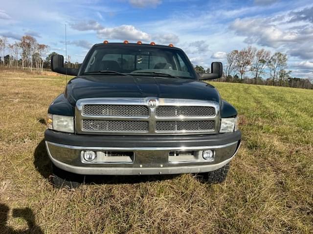 Image of Dodge Ram 2500 equipment image 1