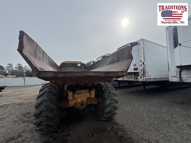 Image of Volvo A25 equipment image 2