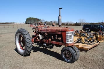 Main image International Harvester Farmall H