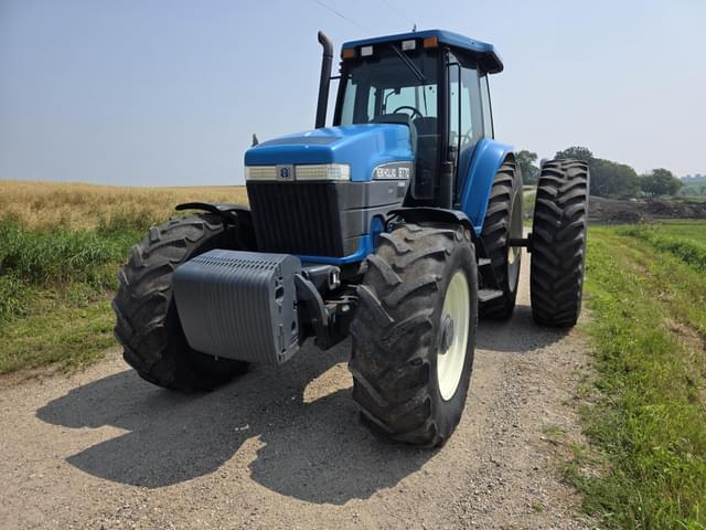 Image of New Holland 8770 equipment image 4