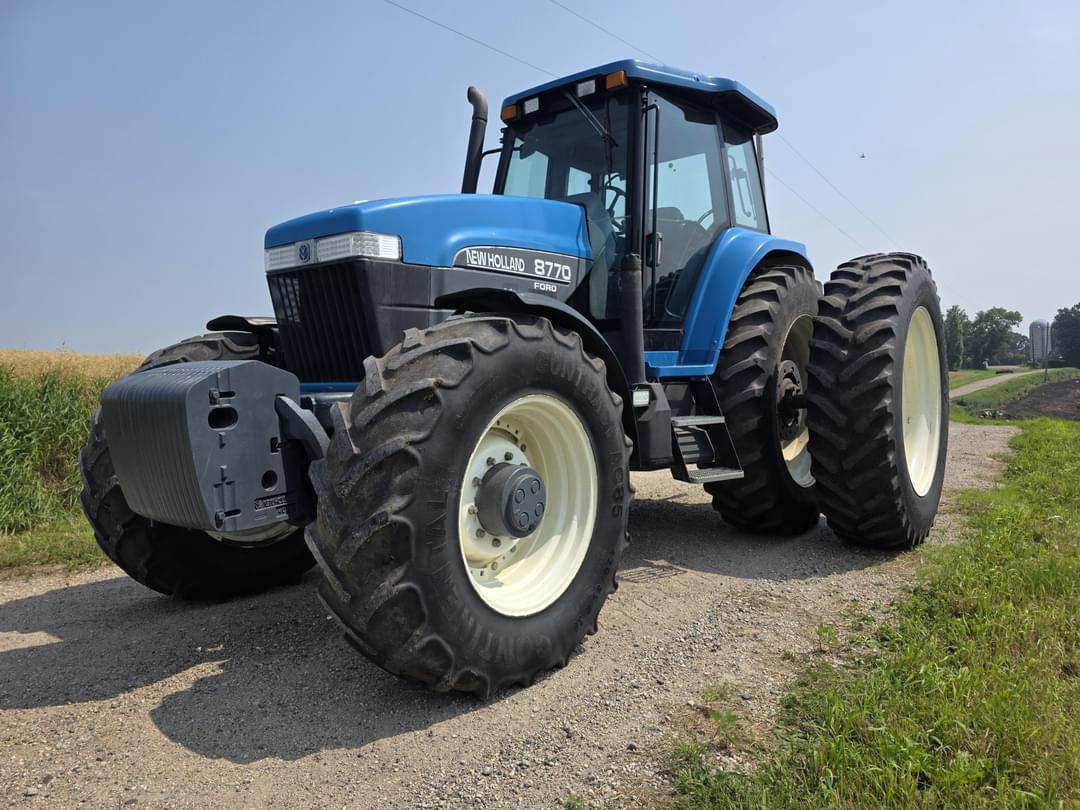 Image of New Holland 8770 Primary image