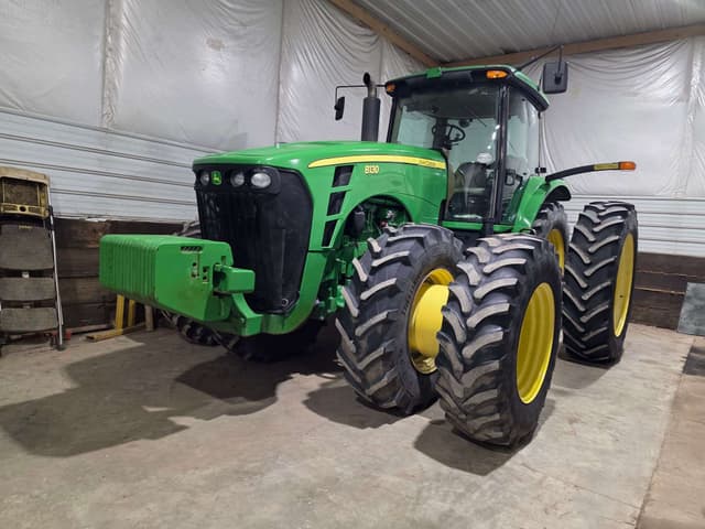 Image of John Deere 8130 equipment image 2
