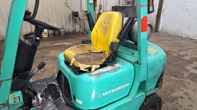Image of Mitsubishi FG25K equipment image 4