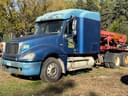 2005 Freightliner Columbia Image