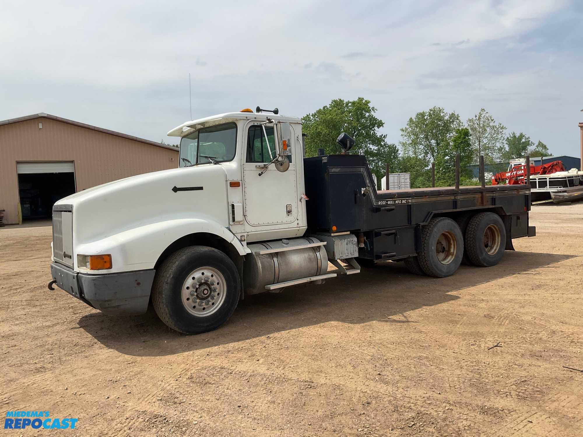 Main image International 9400