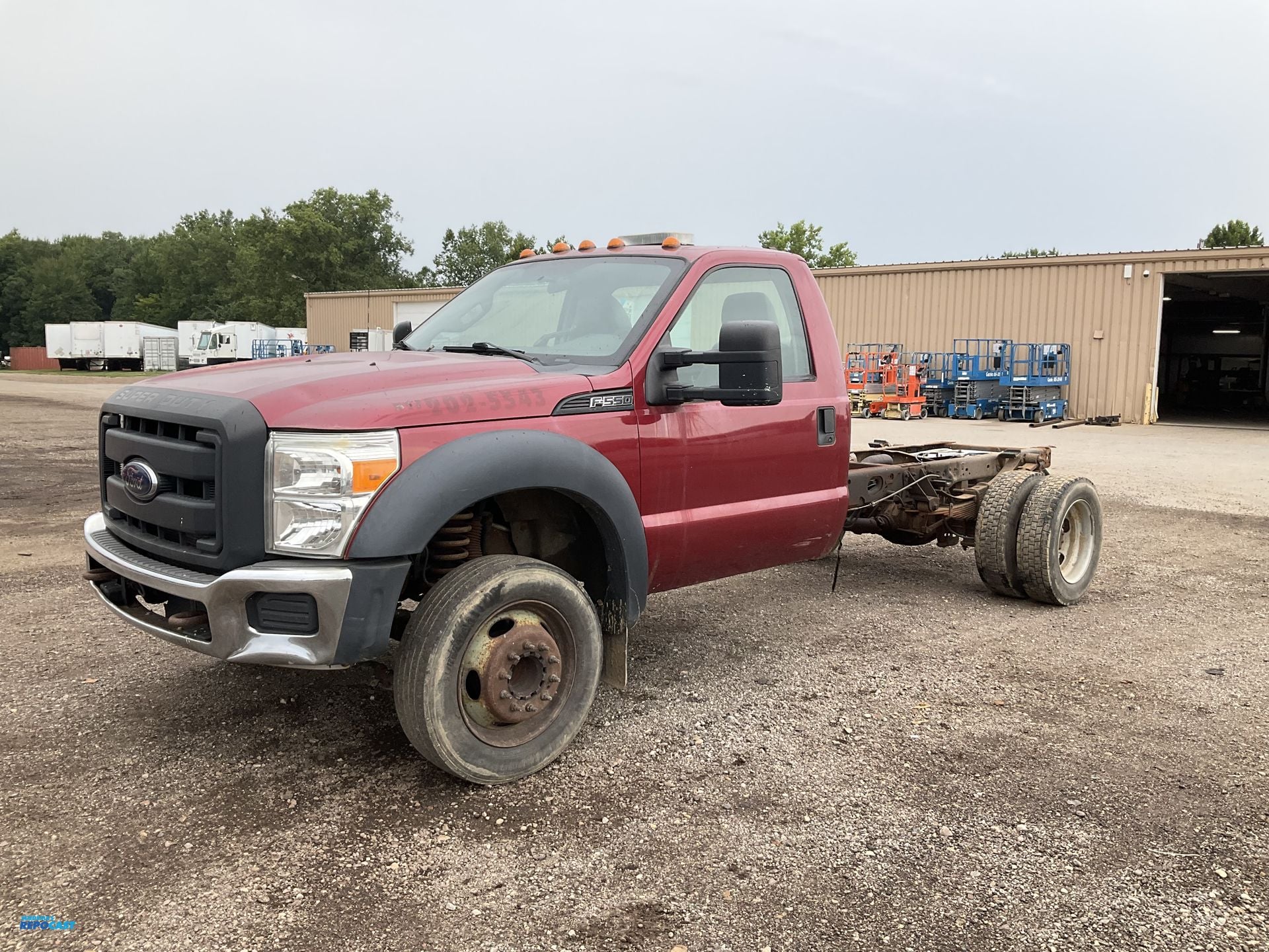 2013 Ford F-550 Equipment Image0