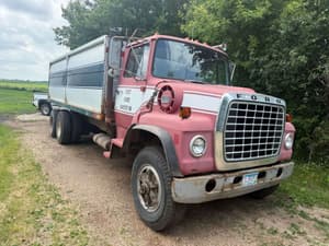 1975 Ford 9000 Image