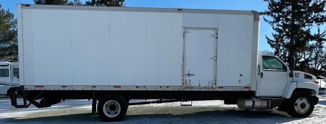 Image of GMC C7500 equipment image 1
