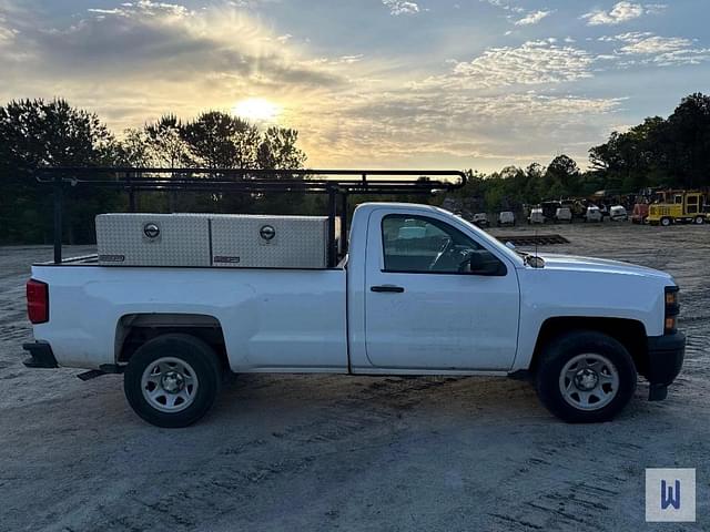 Image of Chevrolet 1500 equipment image 2