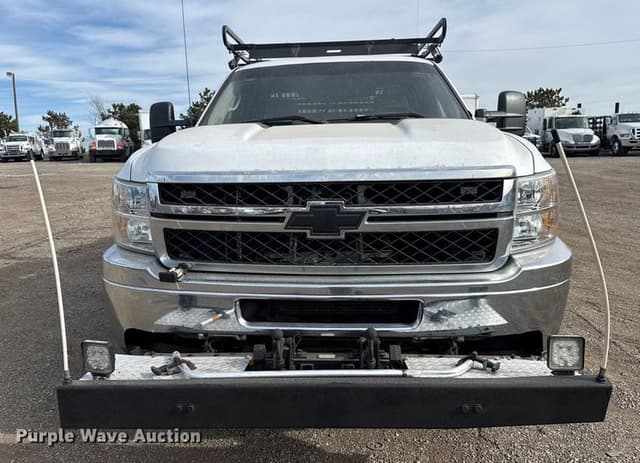 Image of Chevrolet 3500HD equipment image 1