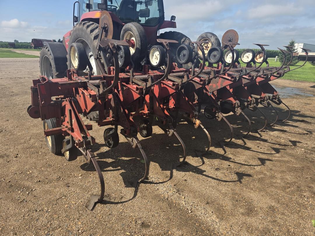 Image of Case IH 183 Primary image