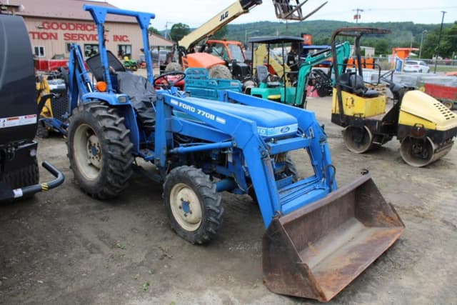Image of Ford 1710 equipment image 2
