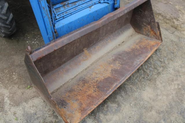 Image of Ford 1710 equipment image 3