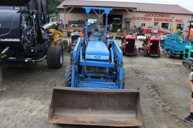 Image of Ford 1710 equipment image 1