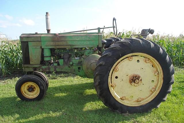 Image of John Deere 60 equipment image 1