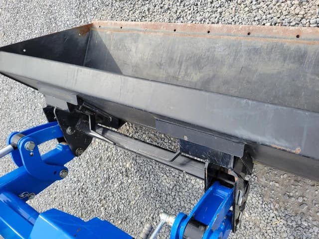 Image of New Holland Workmaster 75 equipment image 3