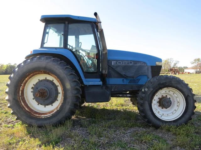 Image of New Holland 8870 equipment image 4