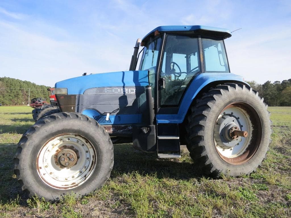 Image of New Holland 8870 Primary image