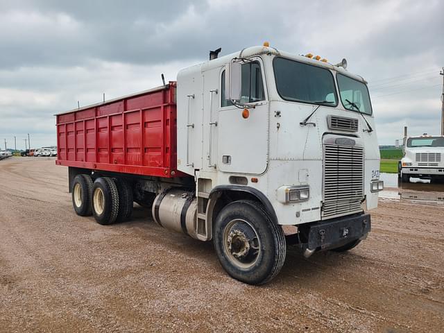 Image of Freightliner Undetermined equipment image 1