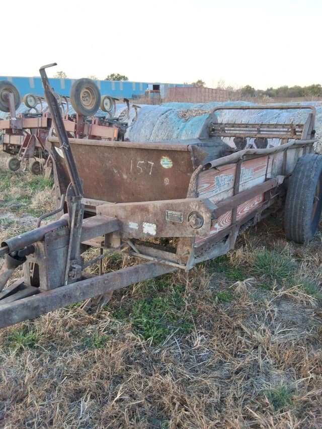 Image of New Idea 201 equipment image 2