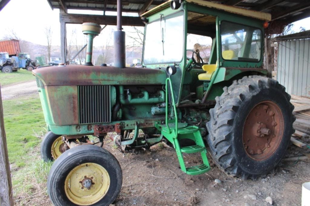 John Deere 4020 Equipment Image0