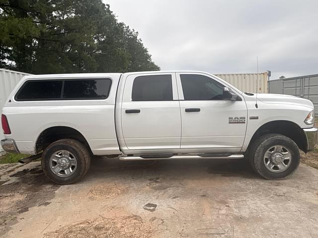 Image of Dodge Ram 2500 equipment image 3