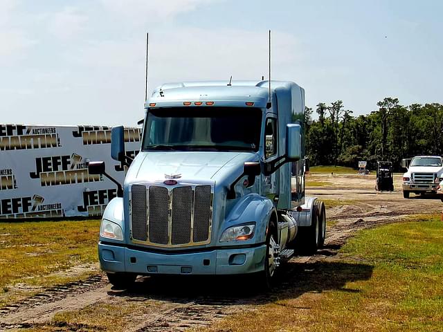 Image of Peterbilt 579 equipment image 1