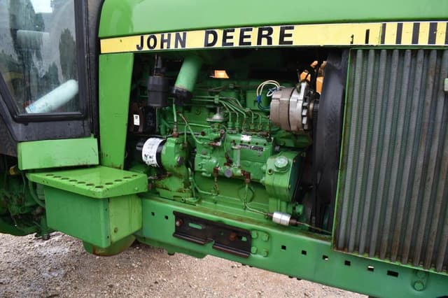 Image of John Deere 4250 equipment image 3