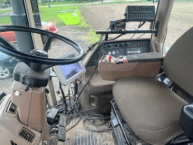 Image of John Deere 8200 equipment image 4