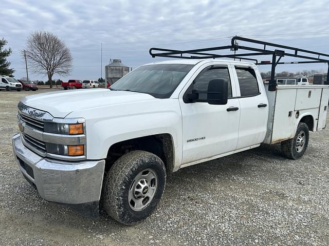 Image of Chevrolet 2500HD equipment image 1