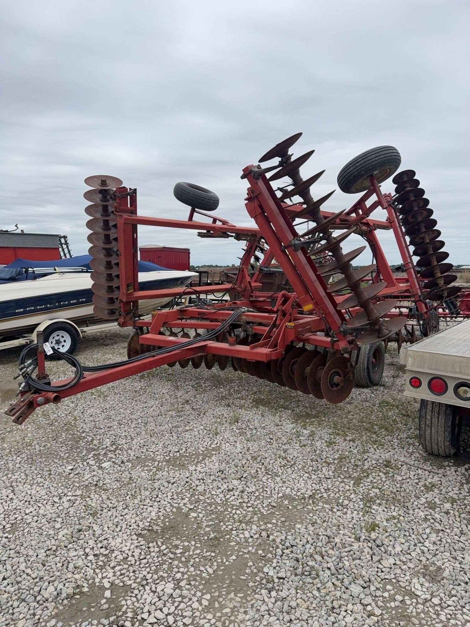 Case 3900 Equipment Image0