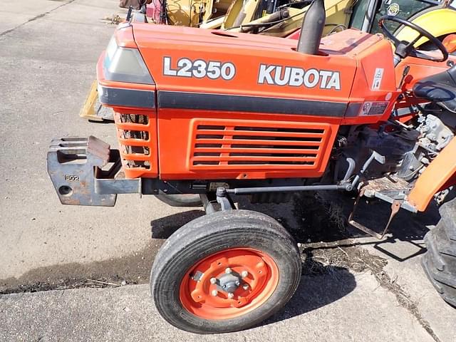 Image of Kubota L2350 equipment image 1