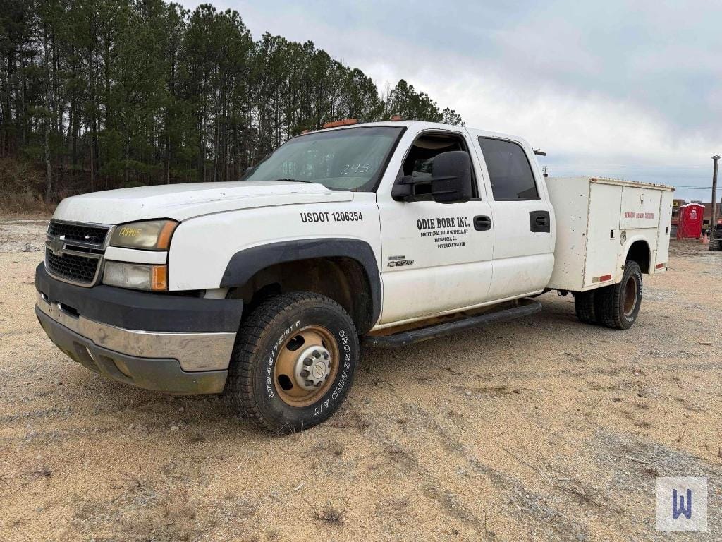 2007 Chevrolet 3500 Equipment Image0