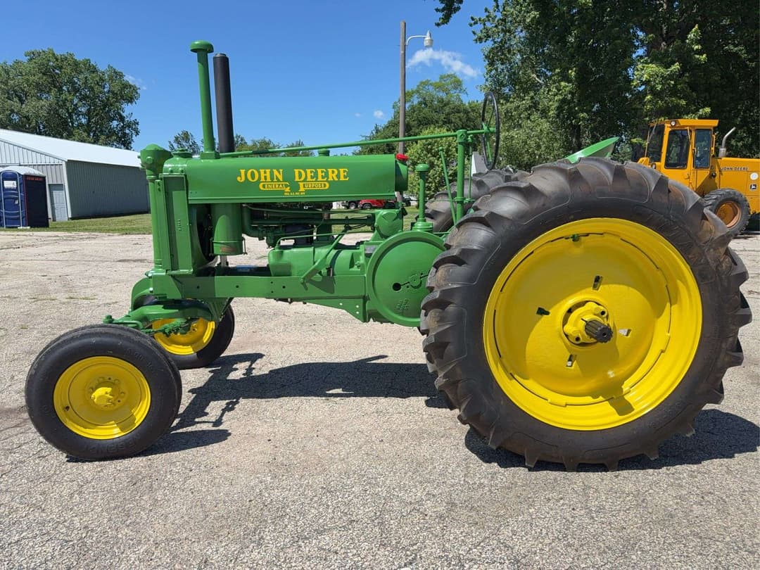 Image of John Deere G Primary image