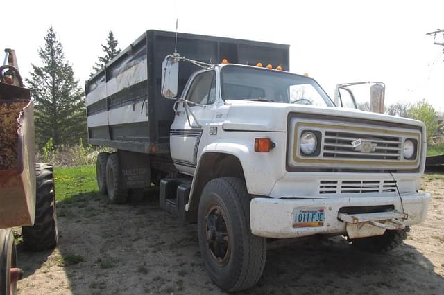 Image of Chevrolet C70 equipment image 2