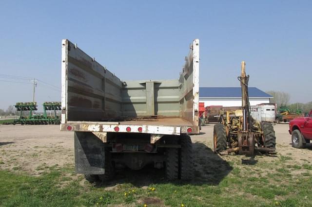 Image of Chevrolet C70 equipment image 4