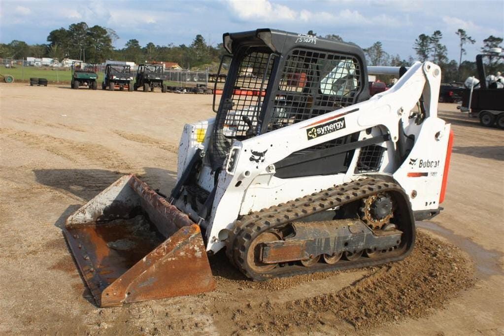 Main image Bobcat T590
