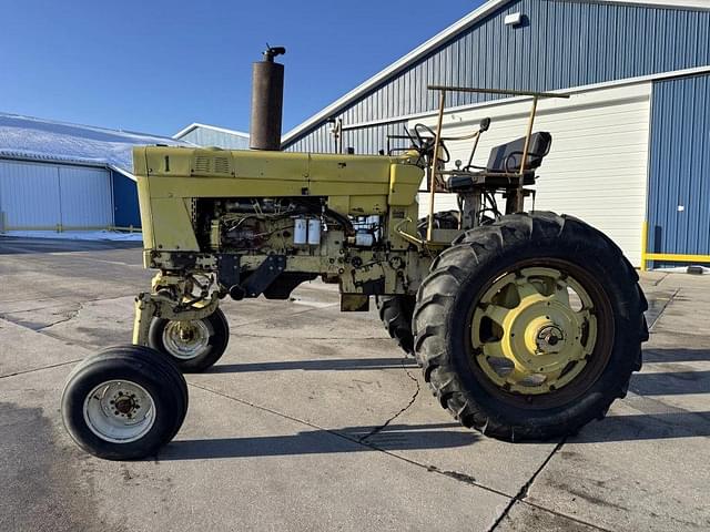 Image of International Harvester 666 equipment image 1