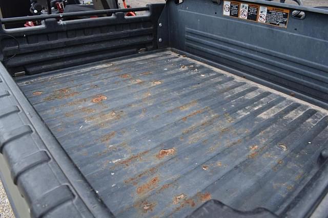 Image of John Deere Gator XUV 825i equipment image 4