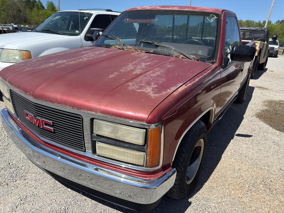 Image of GMC 1500 Primary image