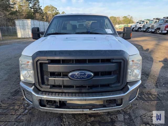 Image of Ford F-250 equipment image 1